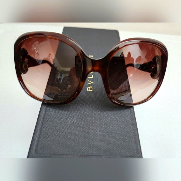 Bvlgari Serpenti with Swarovski Crystals Sunglasses - Picture 3 of 10